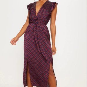 PrettyLittleThing Print V Neck Double Slit Dress